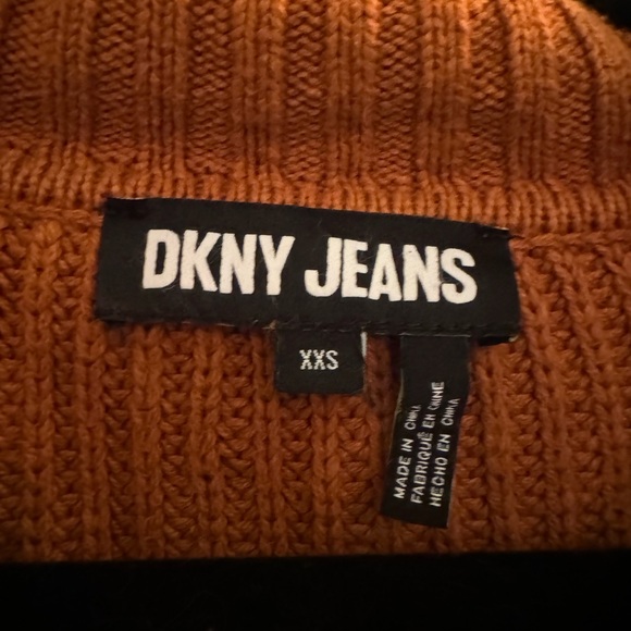 DKNY Women's V-Neck Cable-Knit Long-Sleeve Sweater - Picture 2 of 3